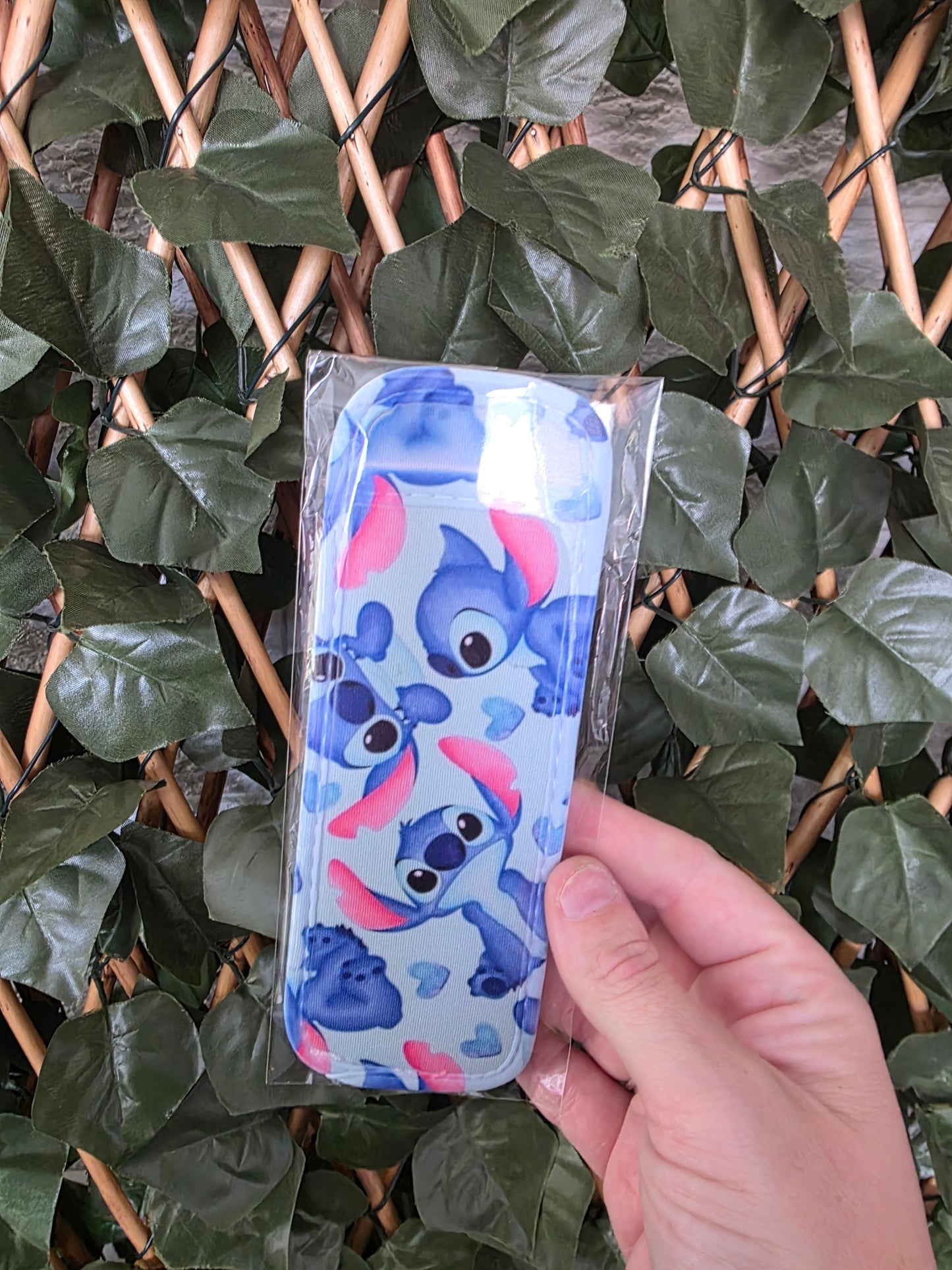 Iceblock Holders