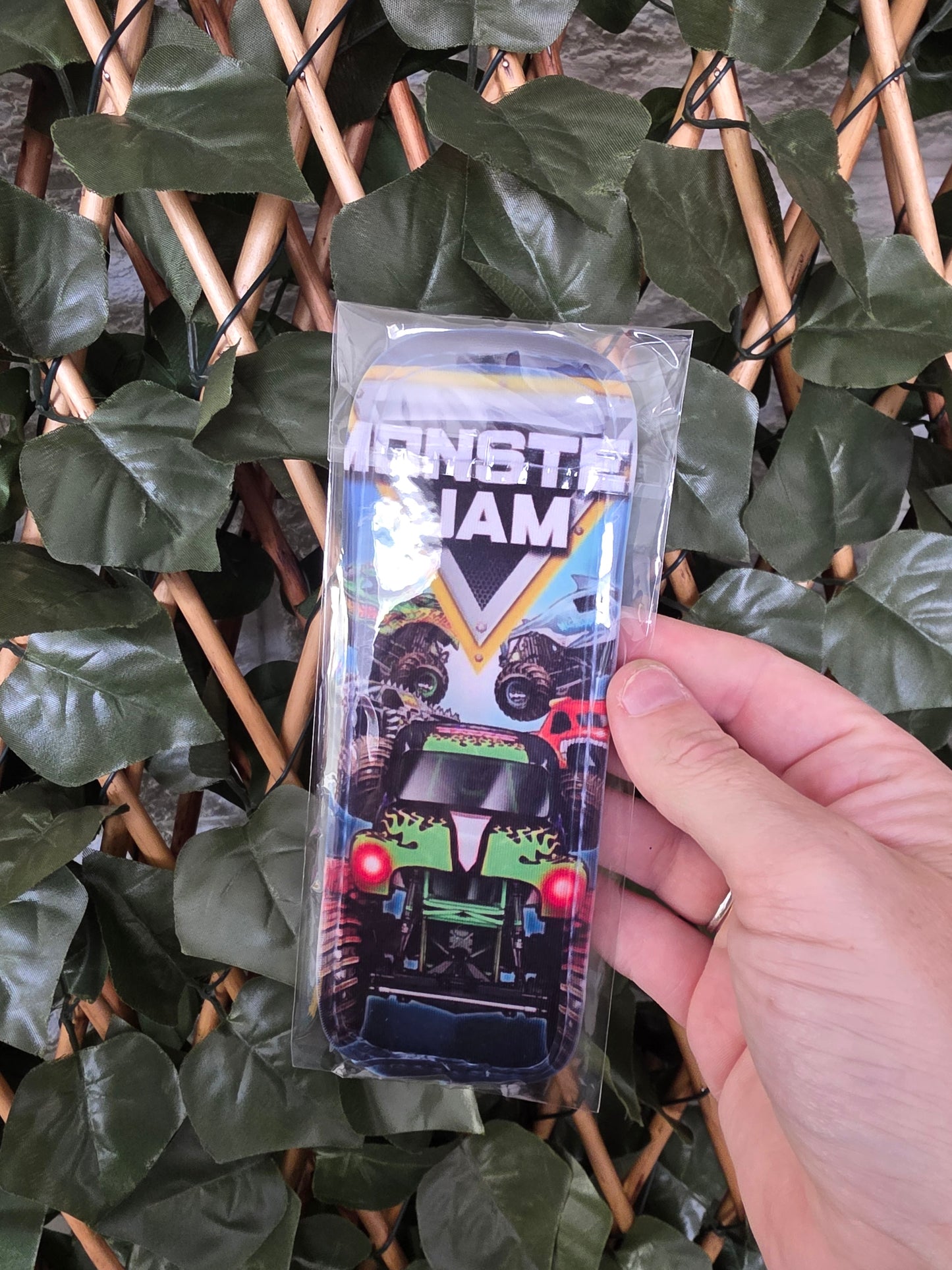 Iceblock Holders