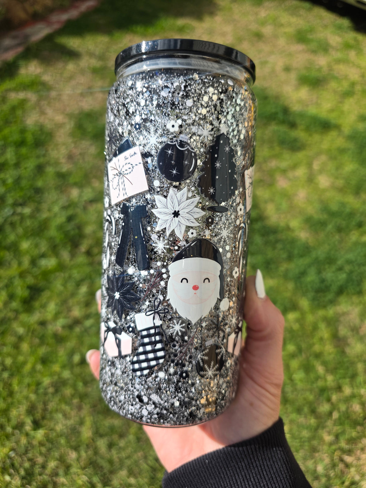 16oz Snowglobe Glass Tumbler