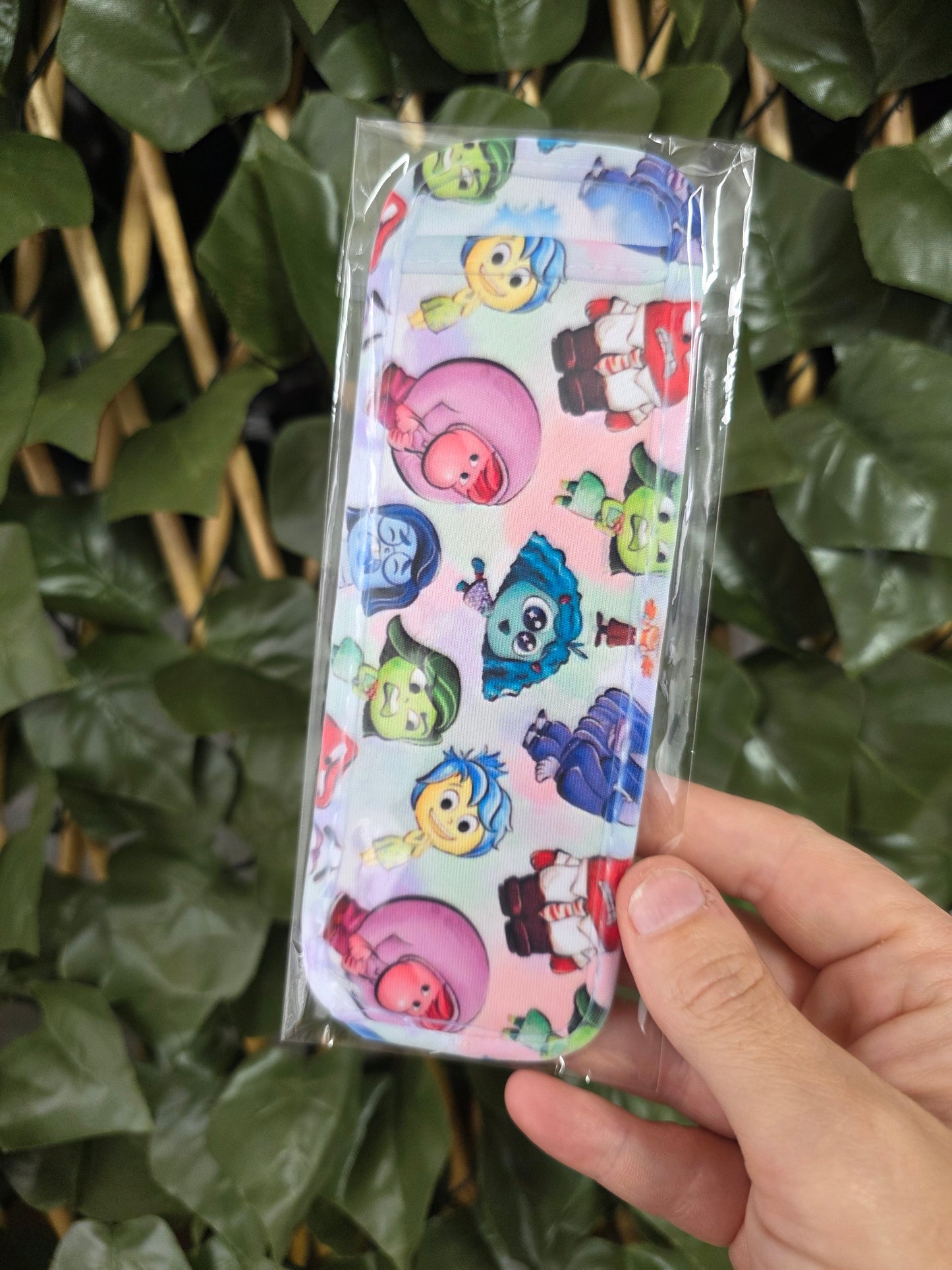 Iceblock Holders